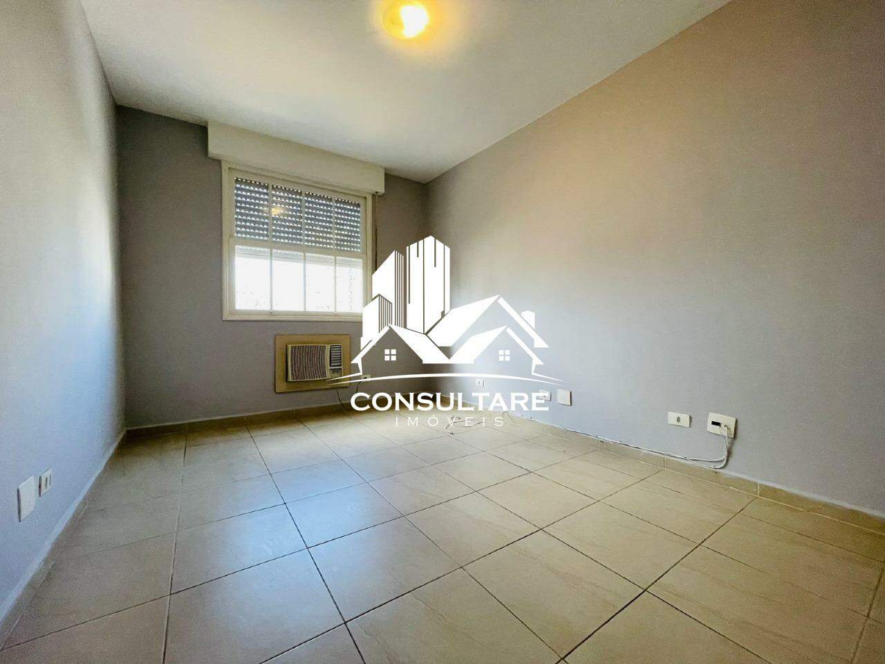 Apartamento para aluguel no bairro Ponta da Praia por 5.600,00: 