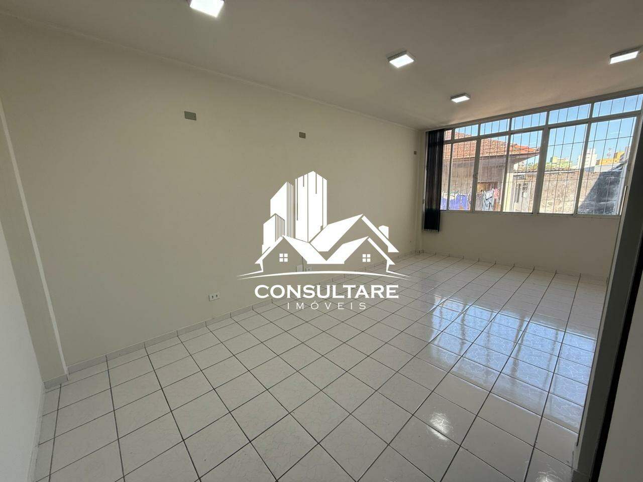 Sala comercial para aluguel no bairro Vila Mathias por 1.800,00: 