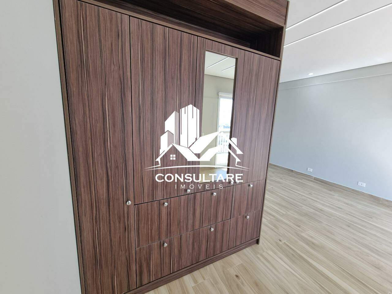 Sala comercial para aluguel no bairro Vila Mathias por 2.800,00: 