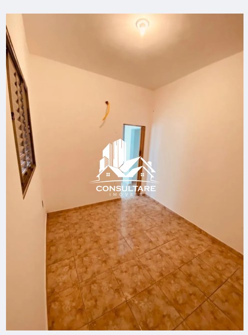 Casa para aluguel no bairro Vila Mathias por 2.500,00: 