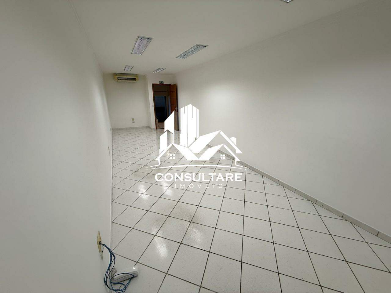 Sala comercial para aluguel no bairro Centro por 1.950,00: 