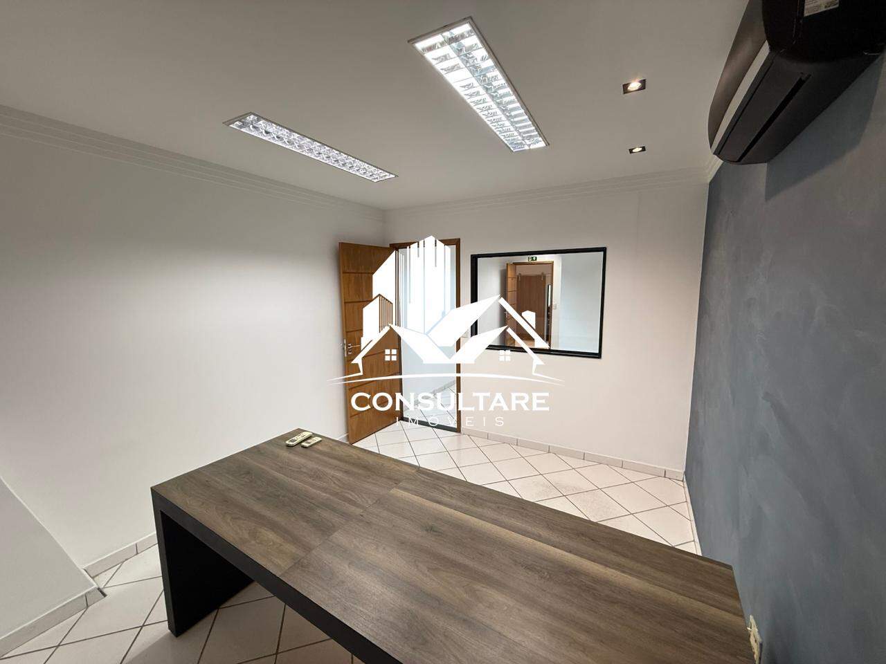 Sala comercial para aluguel no bairro Centro por 1.950,00: 