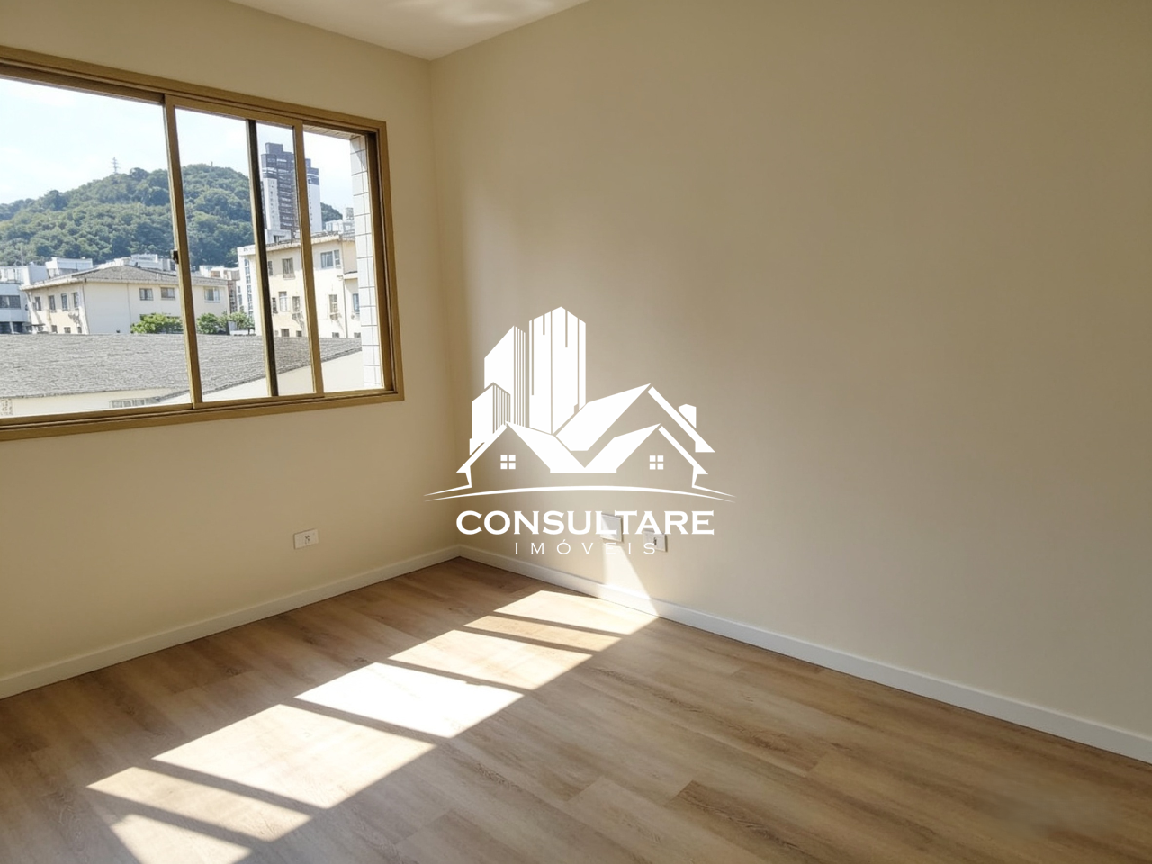 Apartamento à venda no bairro Itararé por 330.000,00: 