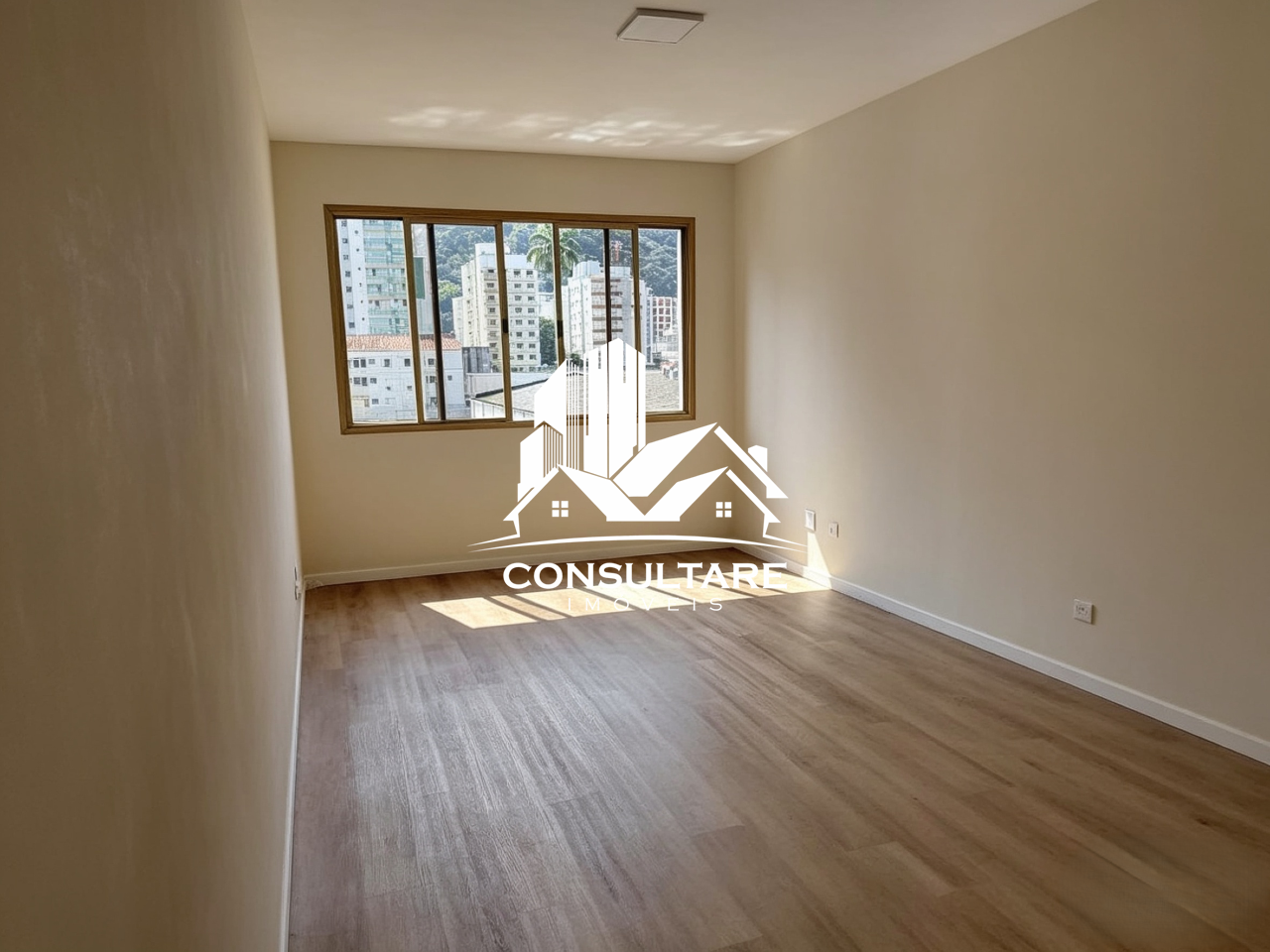 Apartamento à venda no bairro Itararé por 330.000,00: 