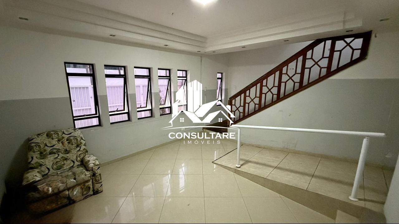 Casa para aluguel no bairro Ponta da Praia por 11.500,00: 