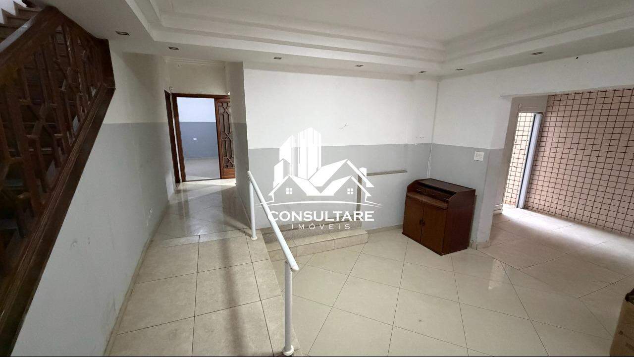 Casa para aluguel no bairro Ponta da Praia por 11.500,00: 