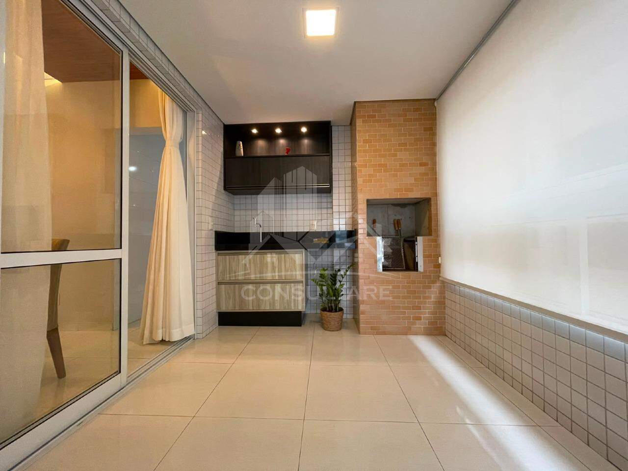 Apartamento à venda no bairro Centro por 789.990,00: Varanda com Churrasqueira