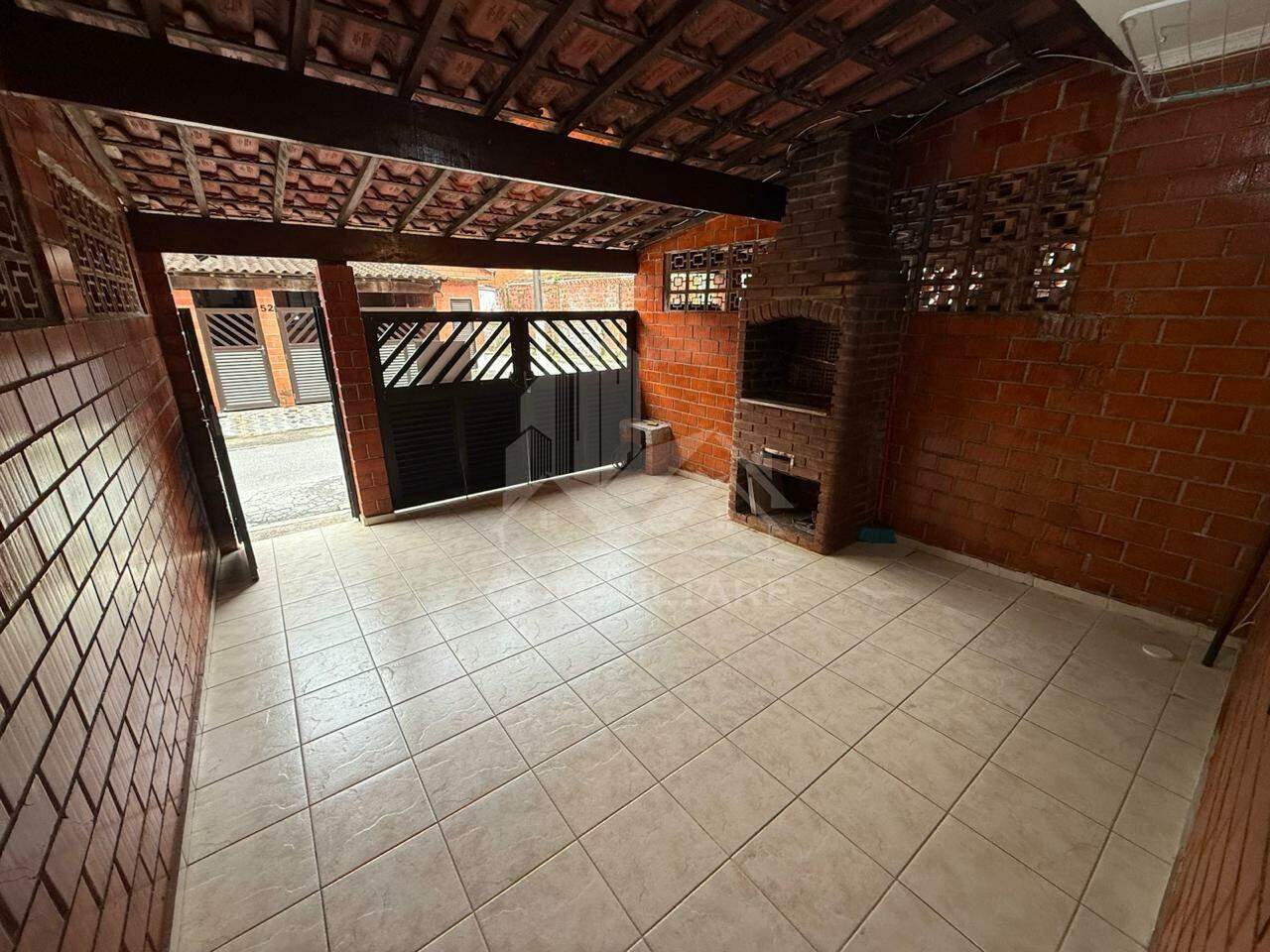 Casa para aluguel no bairro Vila Voturua por 2.300,00: 