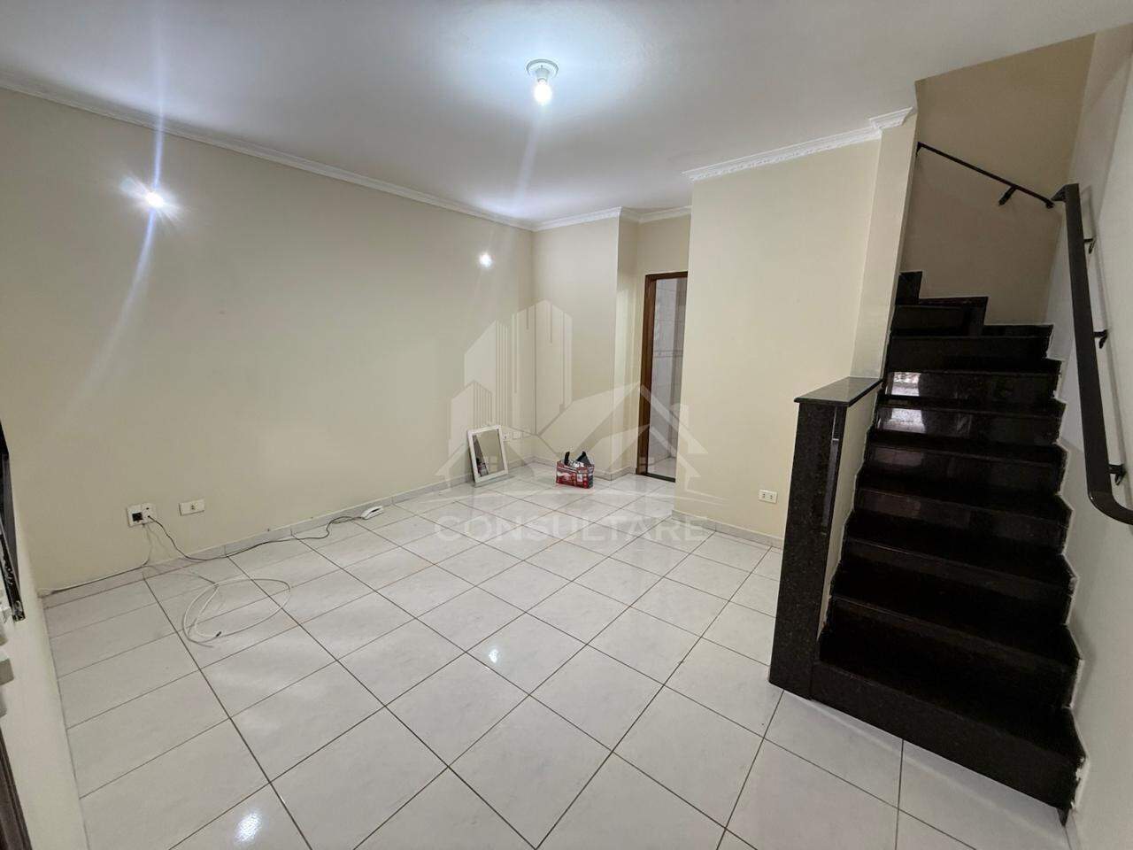 Casa para aluguel no bairro Vila Voturua por 2.300,00: 