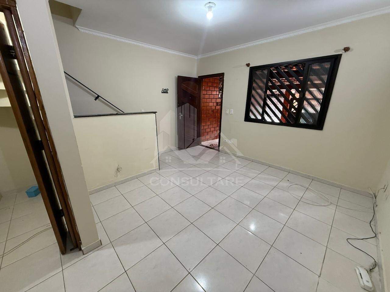Casa para aluguel no bairro Vila Voturua por 2.300,00: 