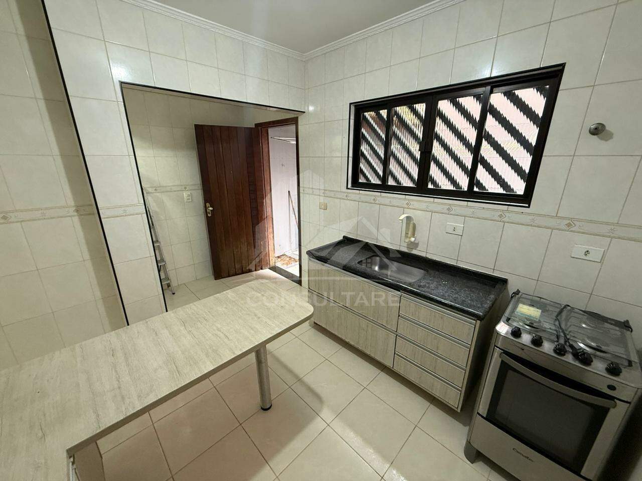 Casa para aluguel no bairro Vila Voturua por 2.300,00: 