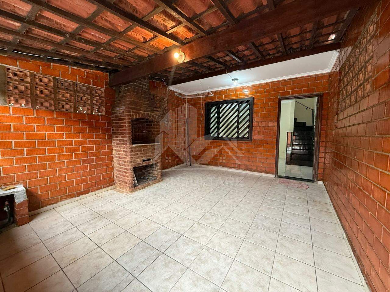 Casa para aluguel no bairro Vila Voturua por 2.300,00: 
