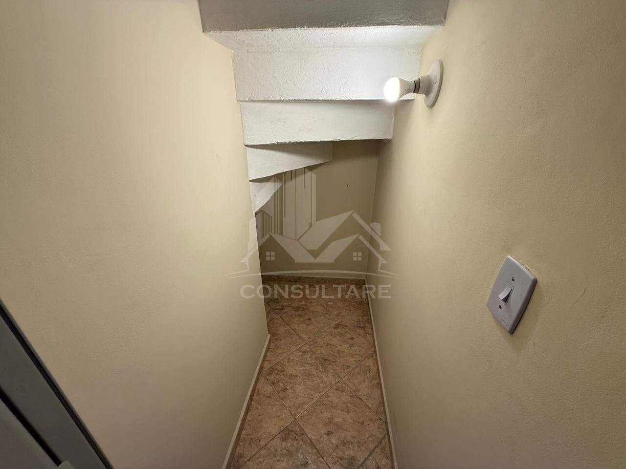 Casa para aluguel no bairro Vila Voturua por 2.300,00: 