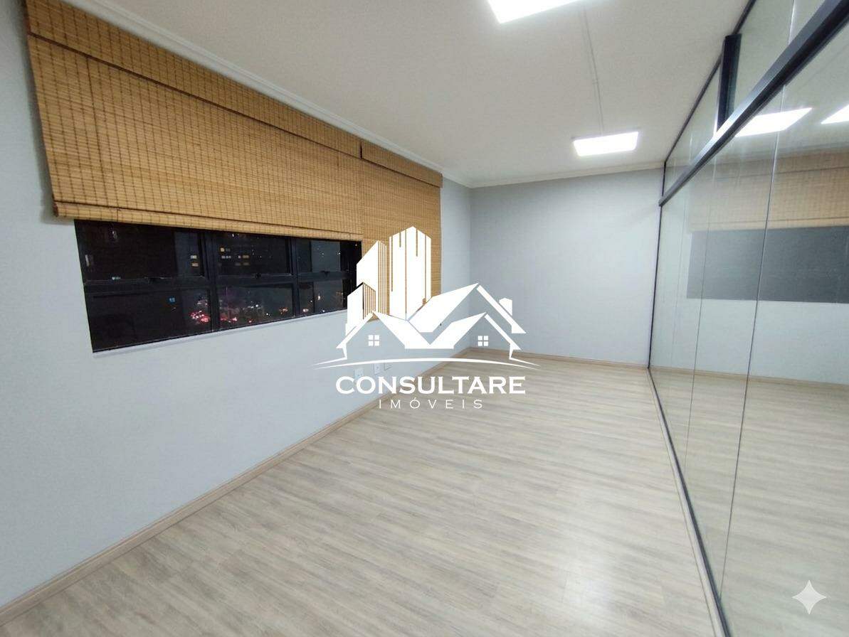 Sala comercial à venda no bairro Vila Mathias por 390.000,00: 