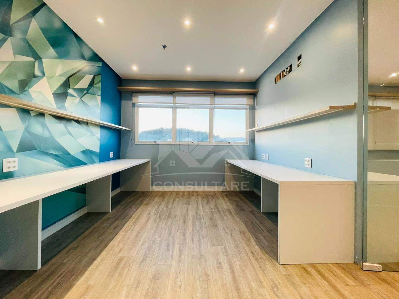 Sala comercial para aluguel no bairro Vila Mathias por 3.999,90: 