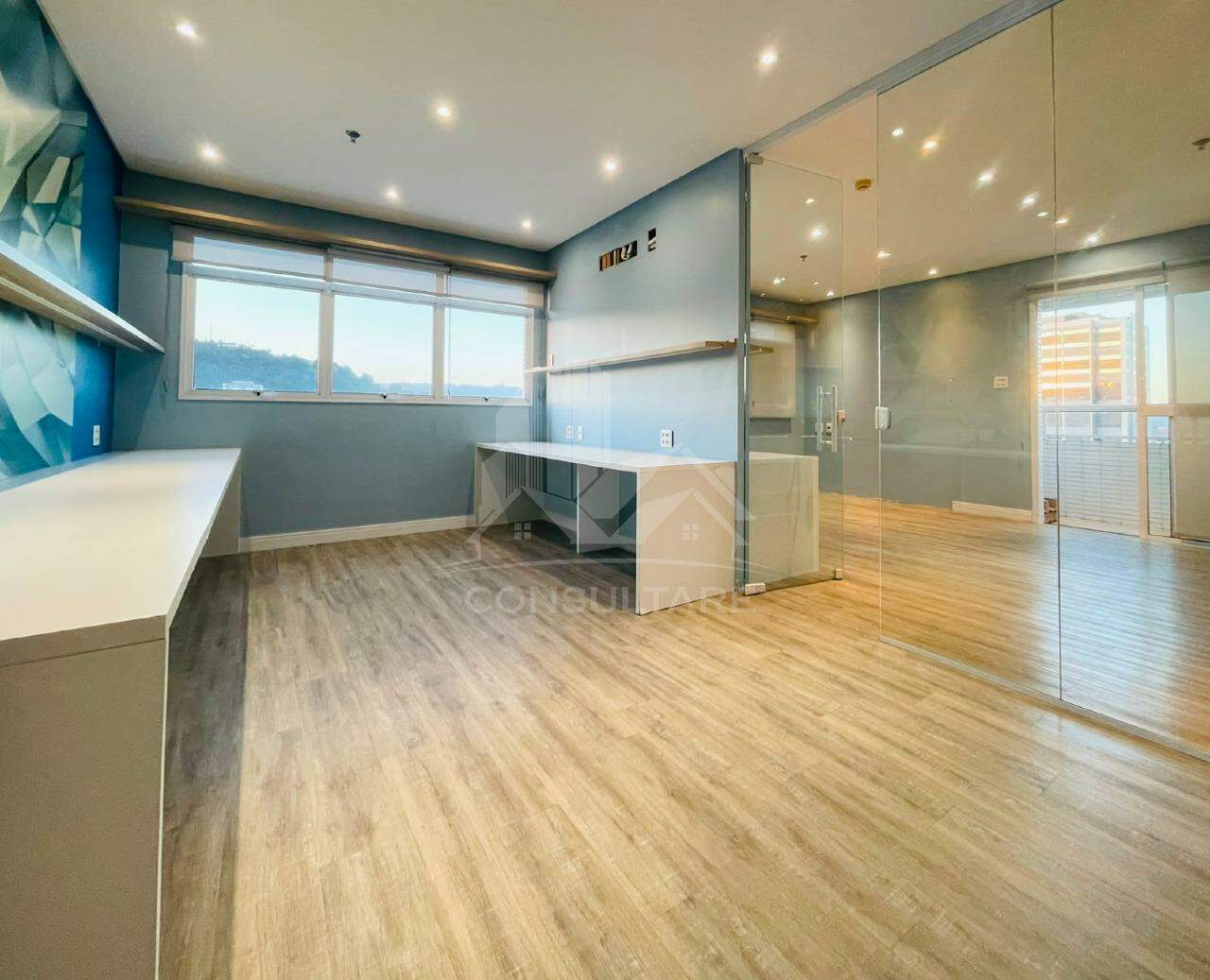 Sala comercial para aluguel no bairro Vila Mathias por 3.999,90: 