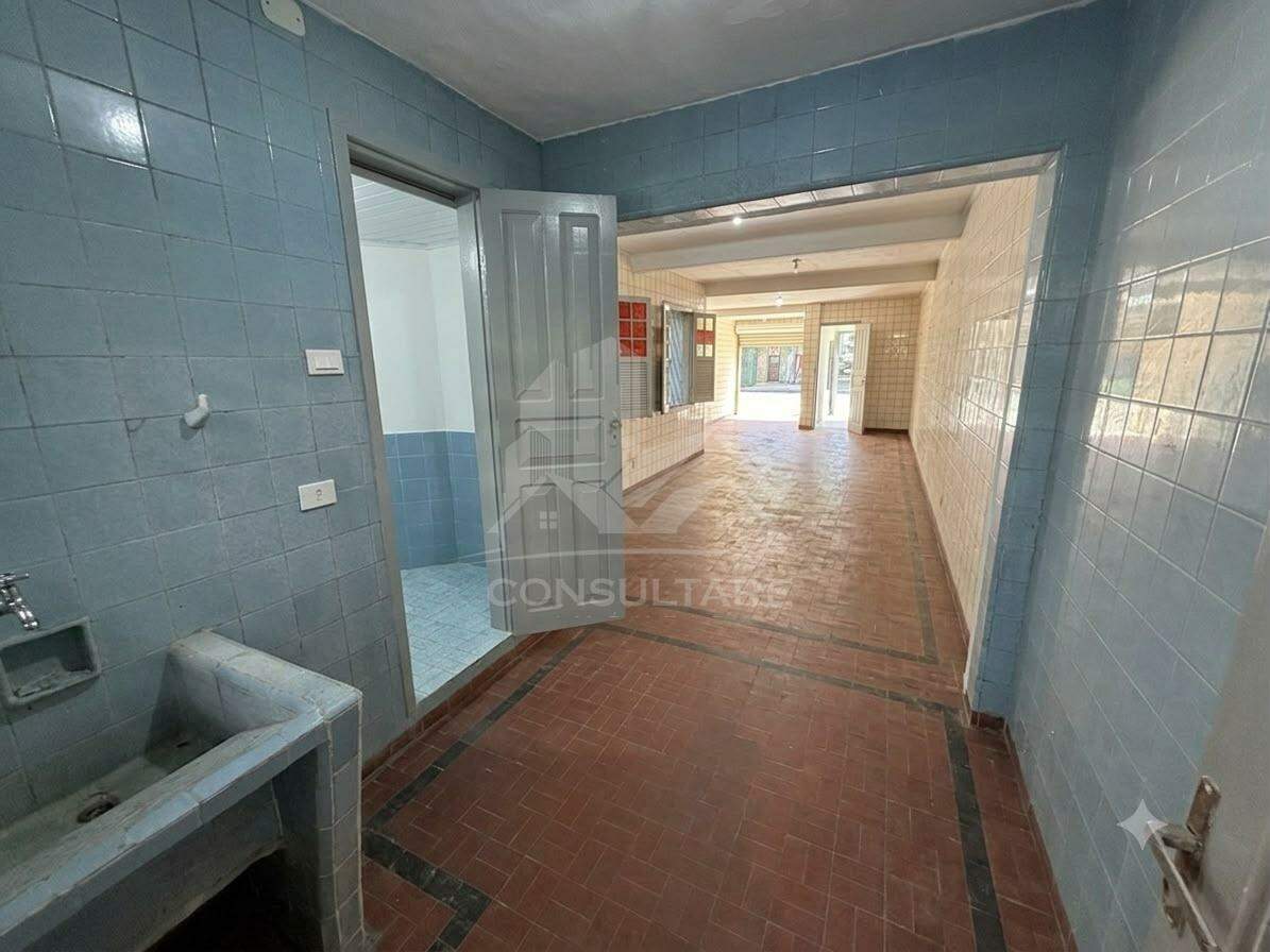 Loja para aluguel no bairro Vila Mathias por 4.000,00: 