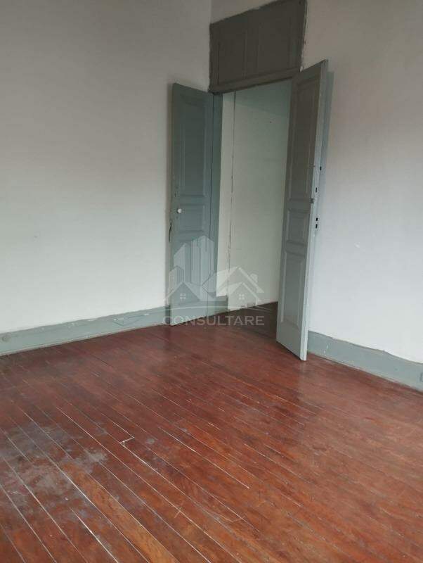 Sala comercial para aluguel no bairro Vila Mathias por 1.500,00: 