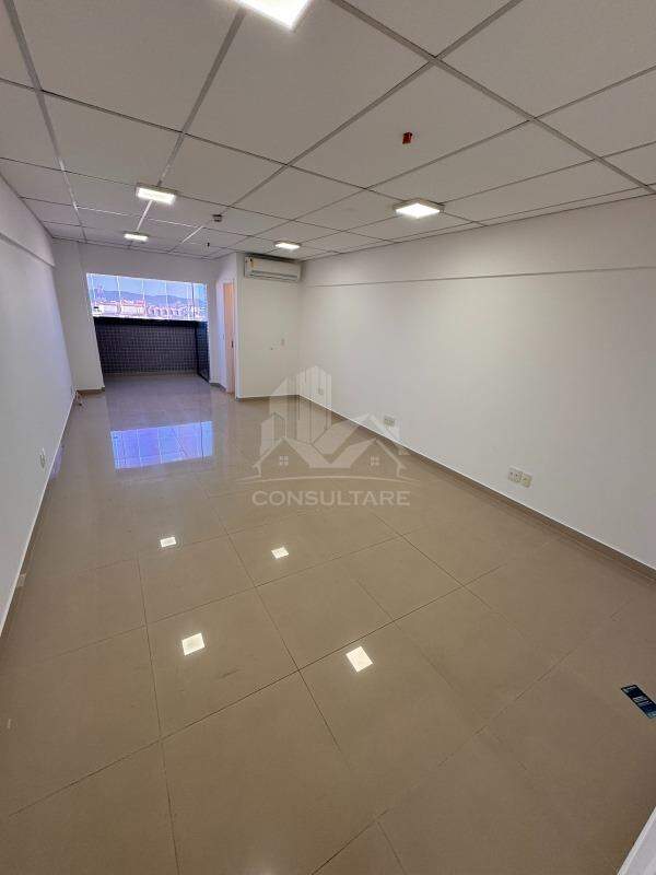 Sala comercial à venda no bairro Encruzilhada por 380.000,00: 