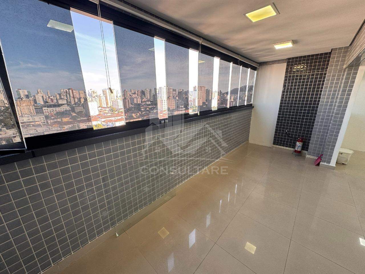 Sala comercial para aluguel no bairro Encruzilhada por 5.900,00: 