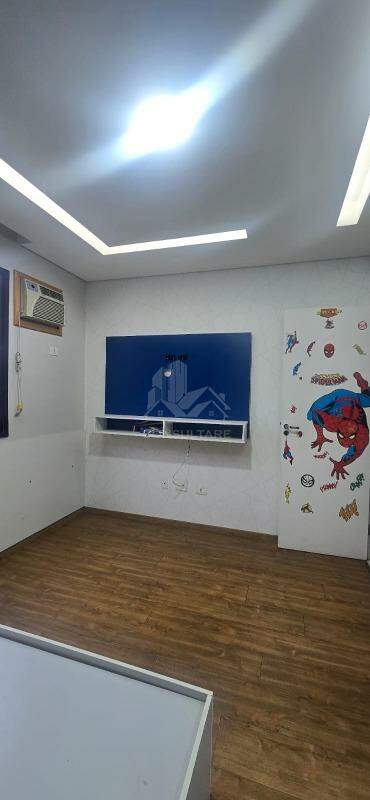 Casa para aluguel no bairro Boqueirão por 8.500,00: quarto