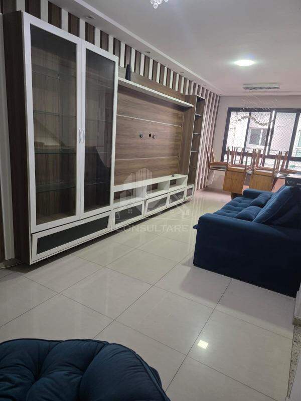 Casa para aluguel no bairro Boqueirão por 8.500,00: sala