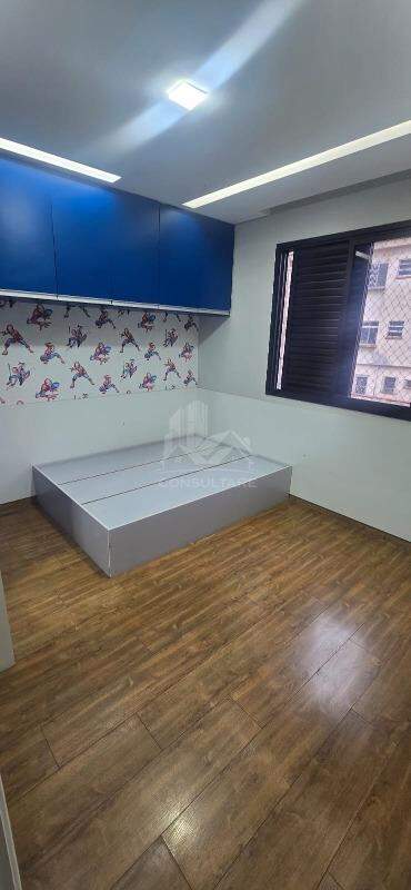 Casa para aluguel no bairro Boqueirão por 8.500,00: quarto