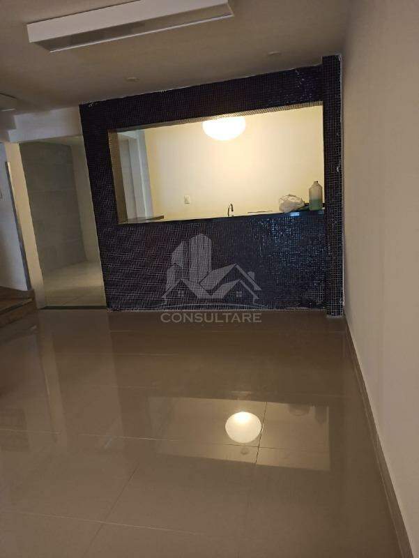 Prédio para aluguel no bairro Centro por 11.000,00: 