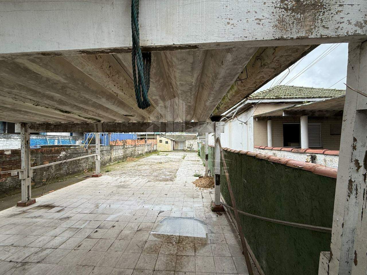 Terreno para aluguel no bairro Estuário por 3.800,00: 