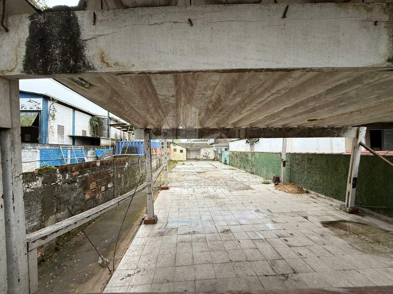 Terreno para aluguel no bairro Estuário por 3.800,00: 
