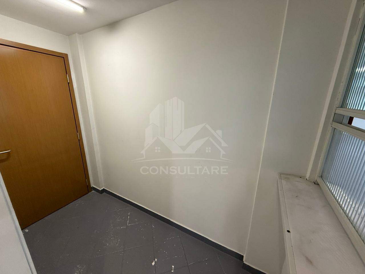 Sala comercial para aluguel no bairro Centro por 2.700,00: 