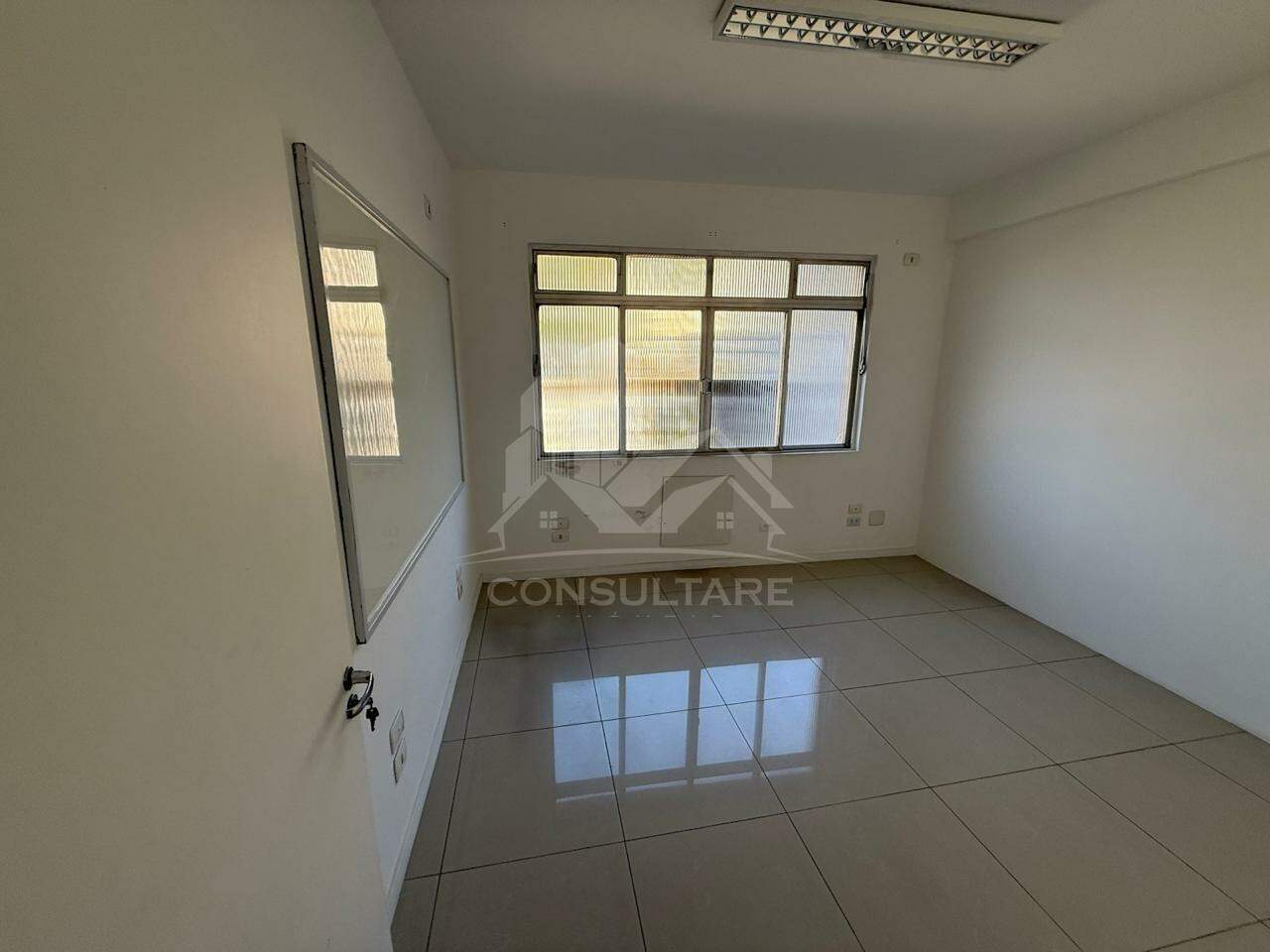 Sala comercial à venda no bairro Centro por 275.000,00: 