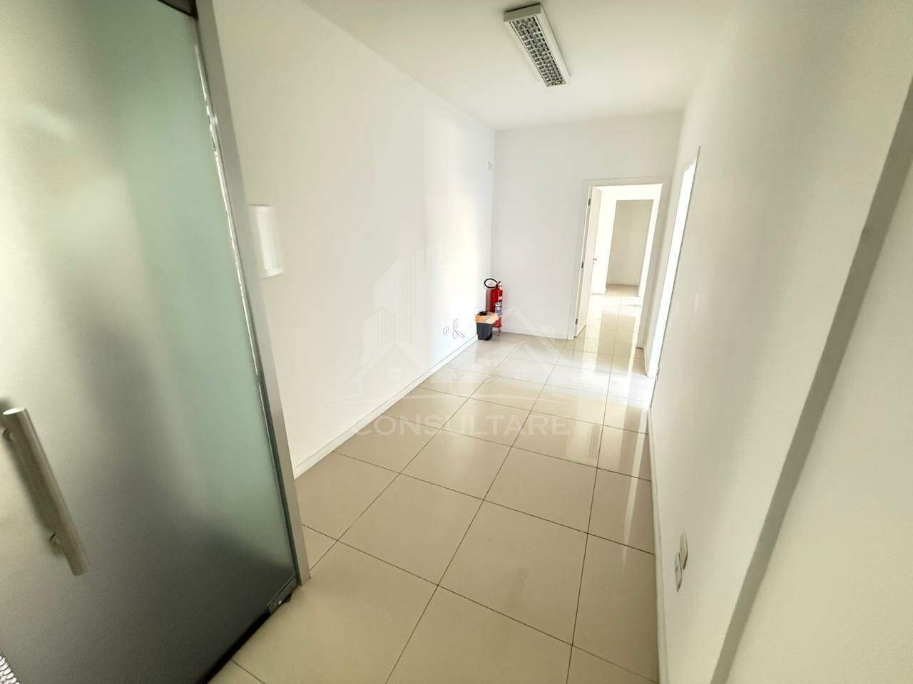 Sala comercial para aluguel no bairro Centro por 3.000,00: 