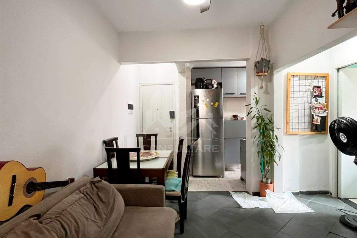 Apartamento à venda no bairro Embaré por 382.000,00: sala