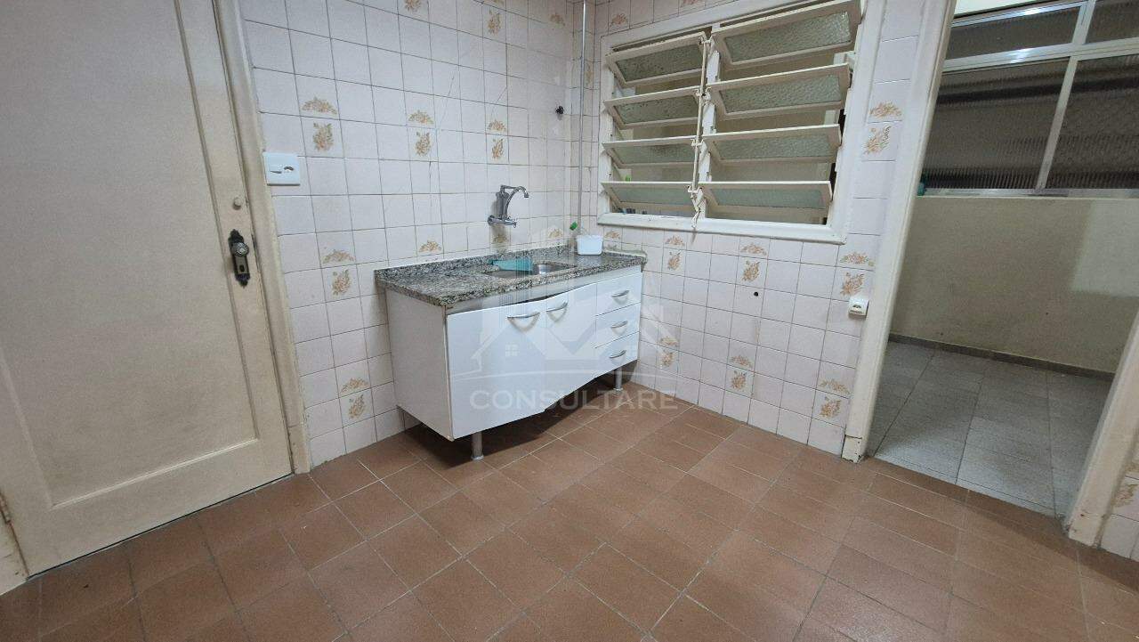 Apartamento à venda no bairro Campo Grande por 320.000,00: Cozinha
