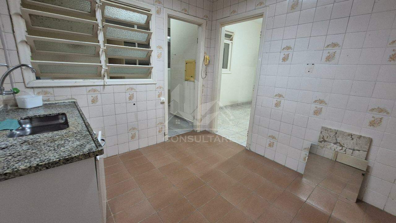 Apartamento à venda no bairro Campo Grande por 320.000,00: Cozinha
