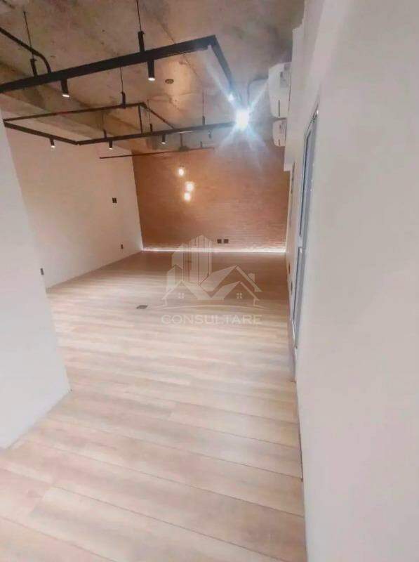 Sala comercial à venda no bairro Boqueirão por 2.165.880,00: 