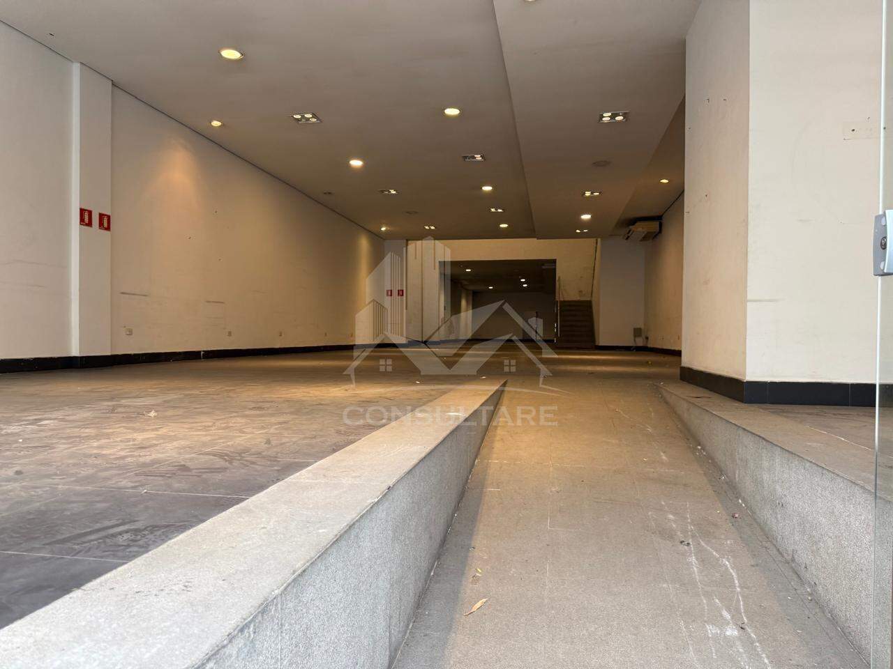 Loja-Salão, 595 m² - Foto 2