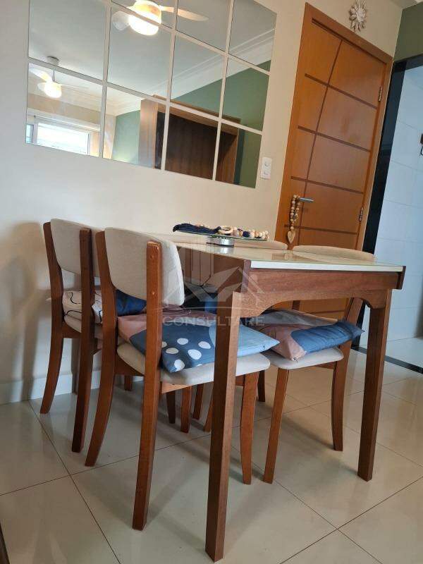 Apartamento para aluguel no bairro Embaré por 5.000,00: 
