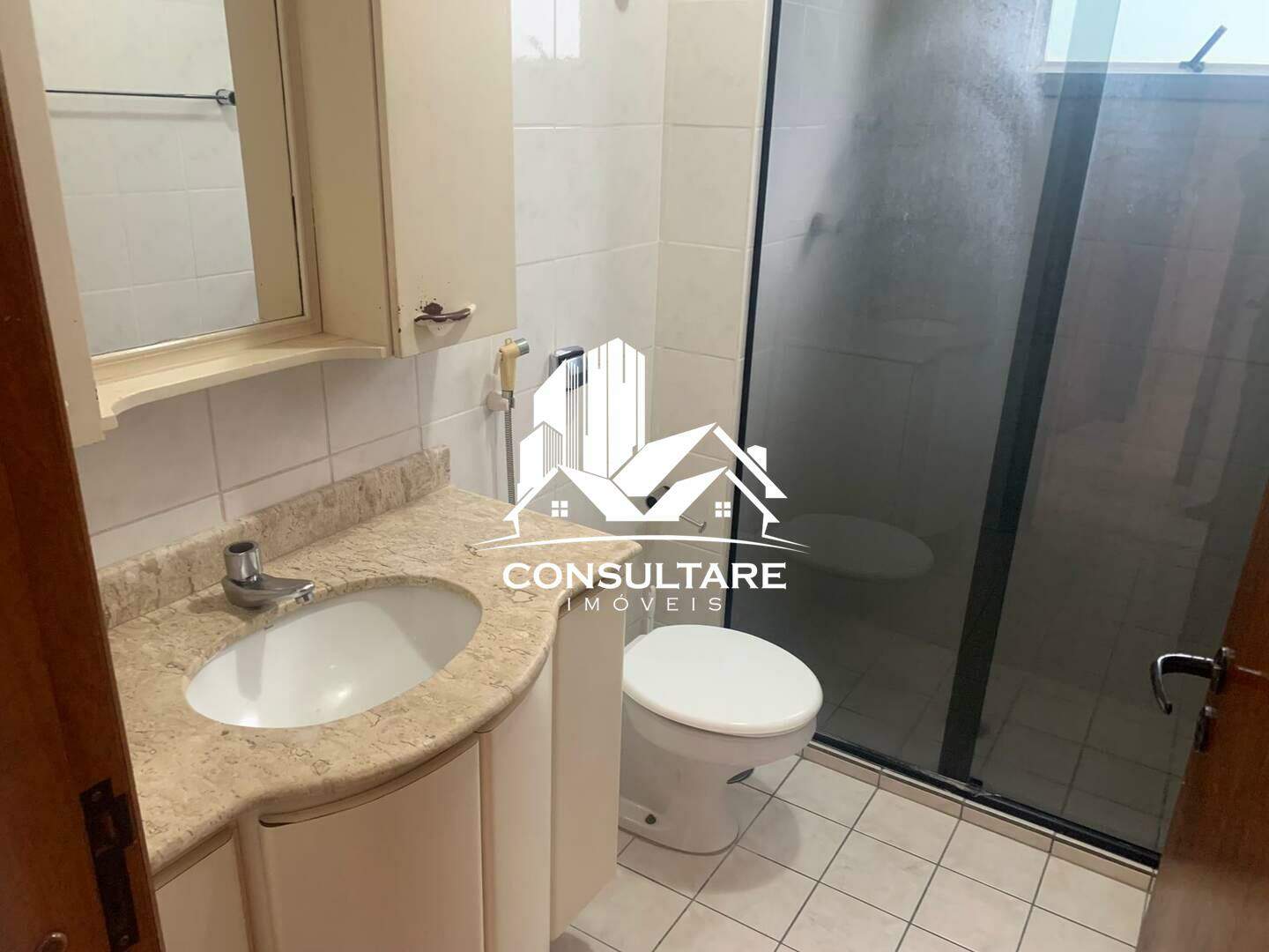 Apartamento para aluguel no bairro Encruzilhada por 3.000,00: 