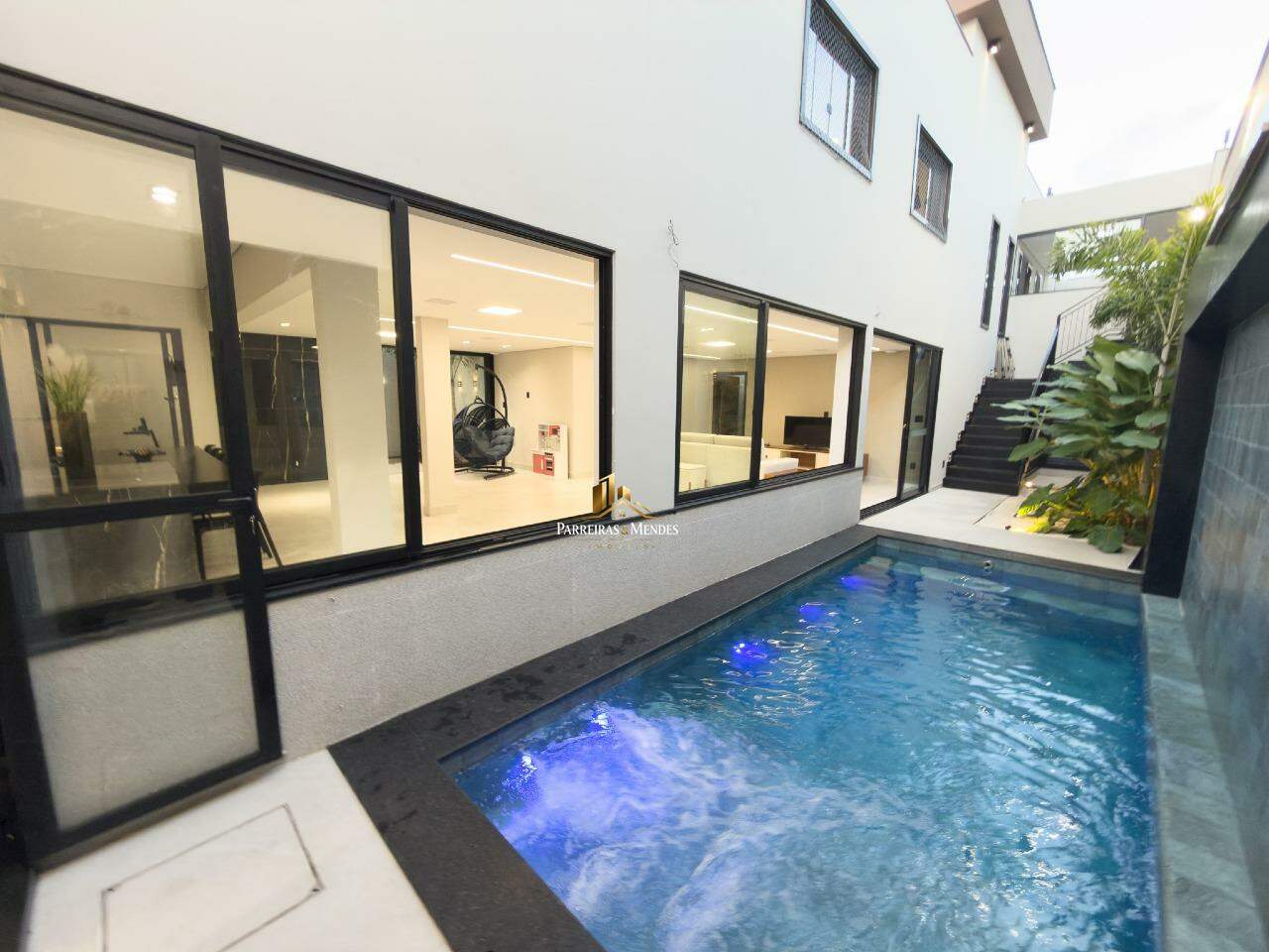Casa à venda no TROPICAL: 