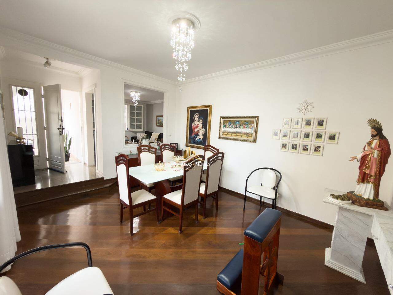 Casa à venda no GRAÇAS: 