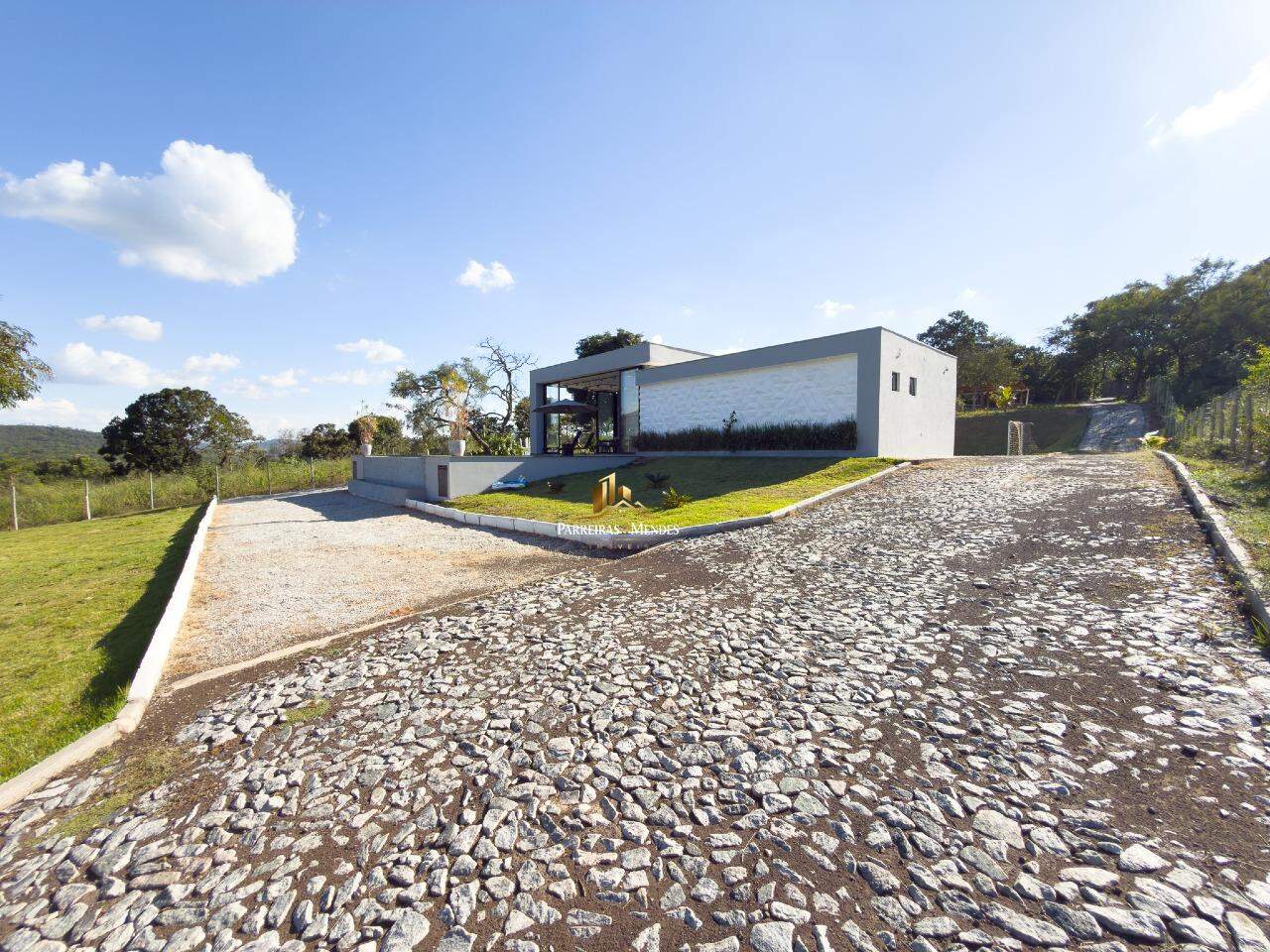 Casa à venda no CONDOMÍNIO VALE DAS FLORES: 