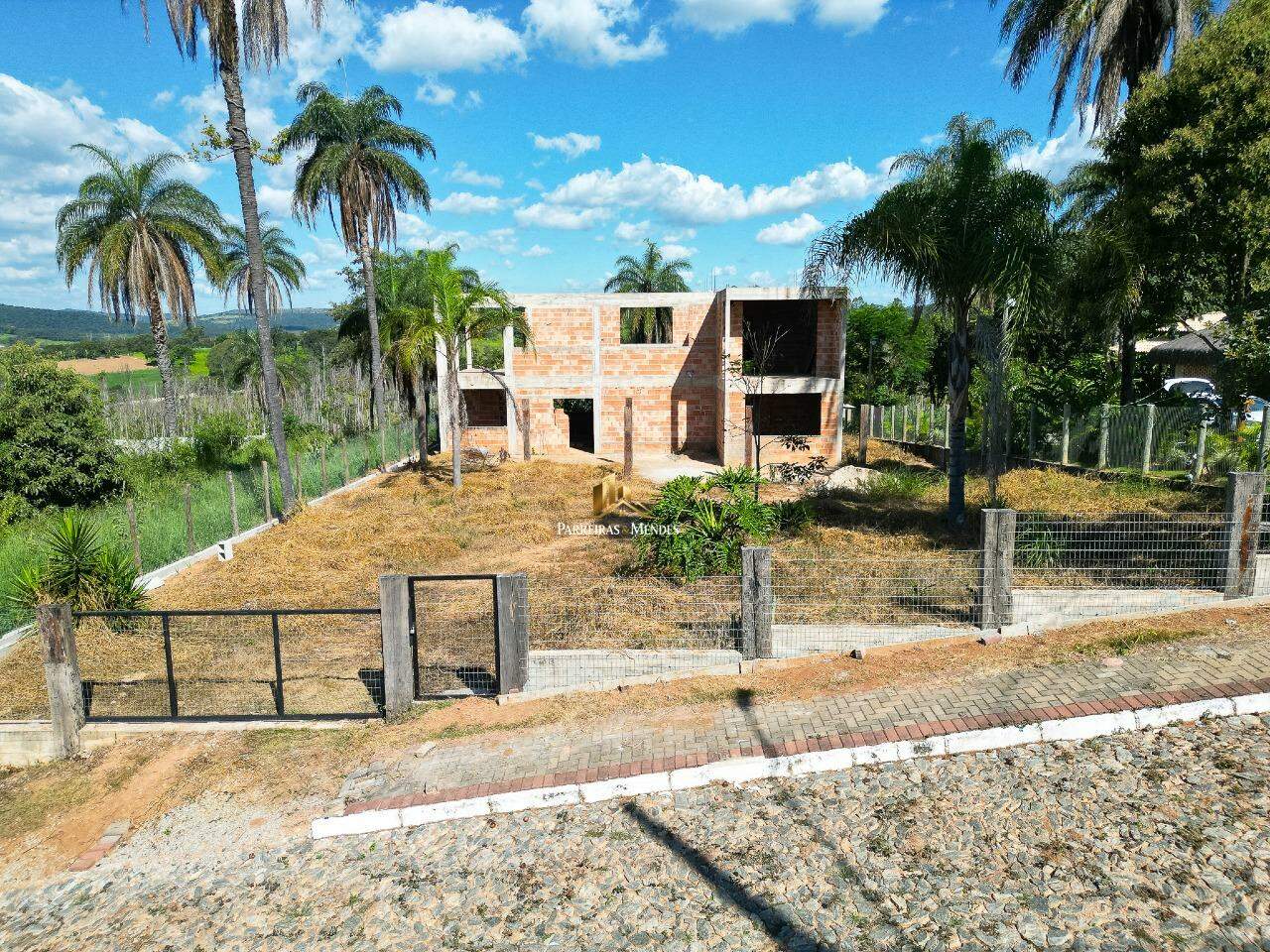 Casa à venda no CONDOMÍINIO PARAÍSO DO COQUEIROS: 