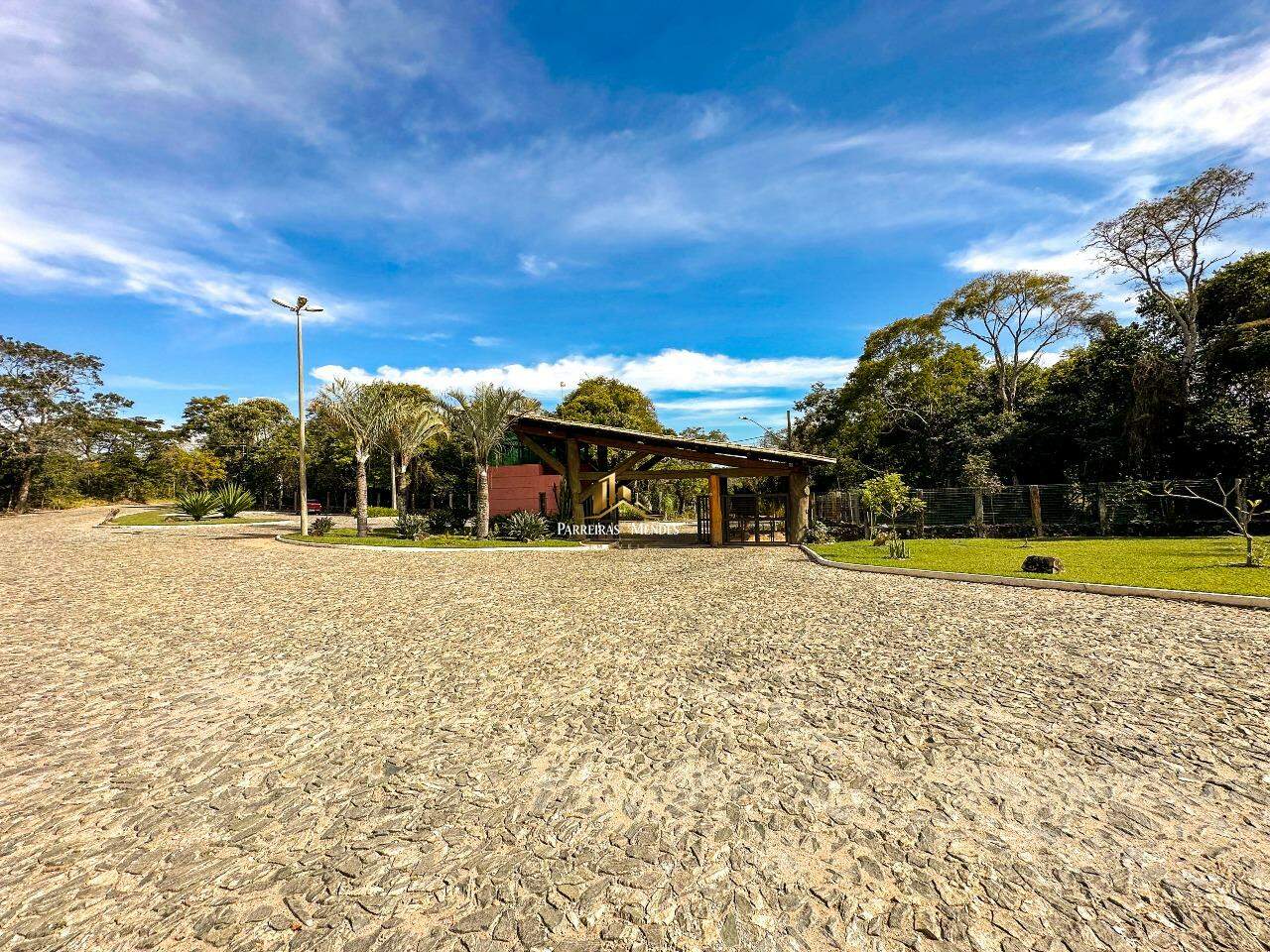 Lote à venda no CONDOMÍNIO ARRAIAL DO LAGO: 