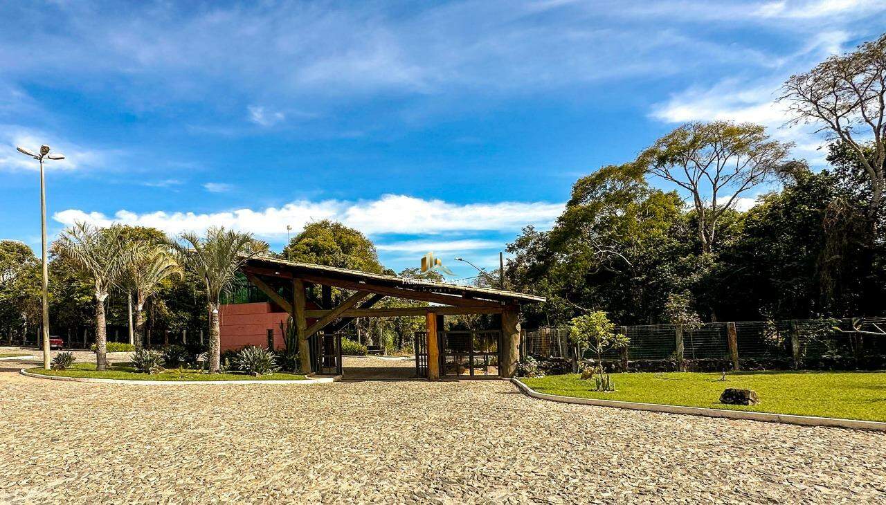 Lote à venda no CONDOMÍNIO ARRAIAL DO LAGO: 