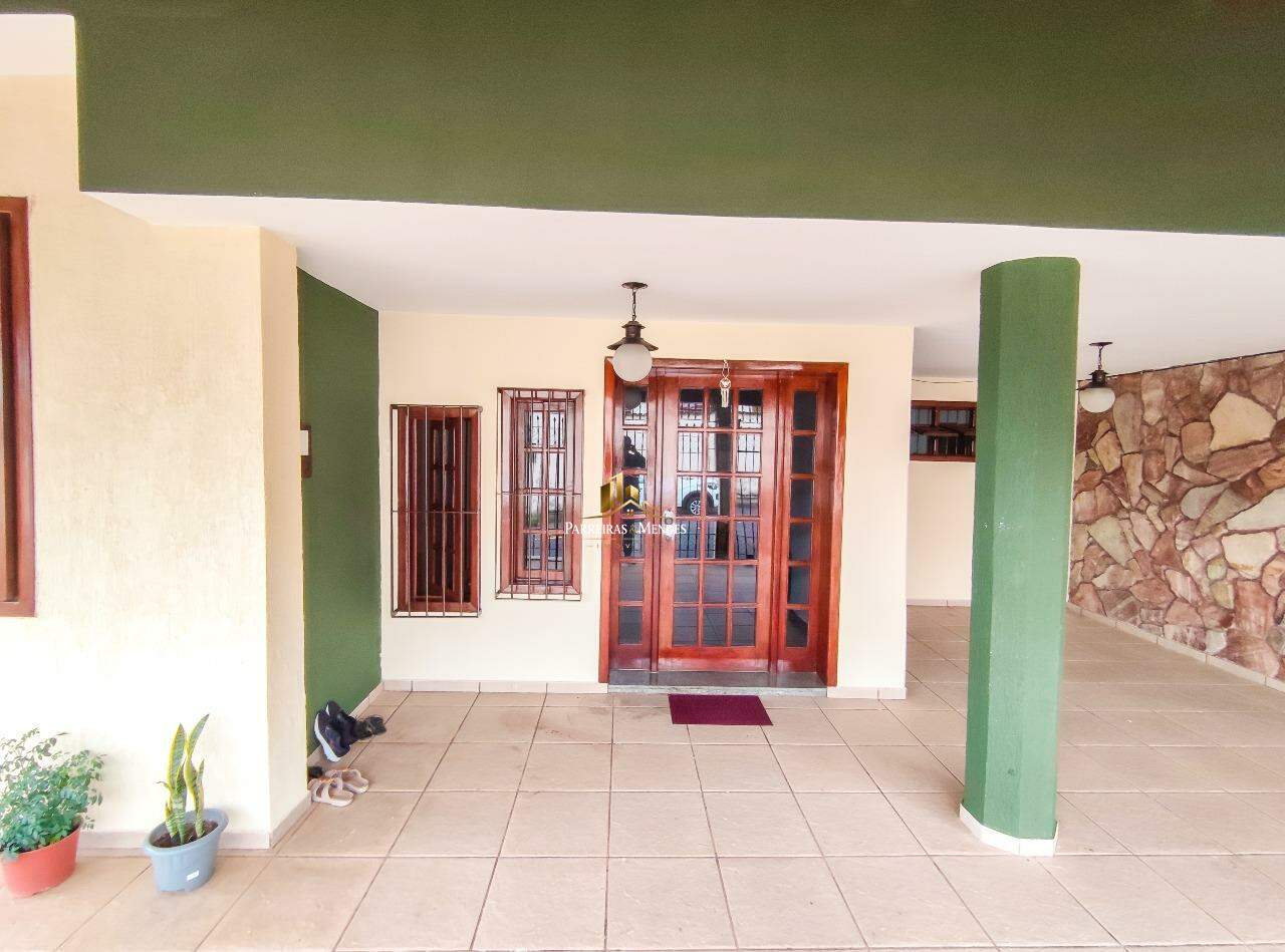 Casa à venda no LOURDES: 