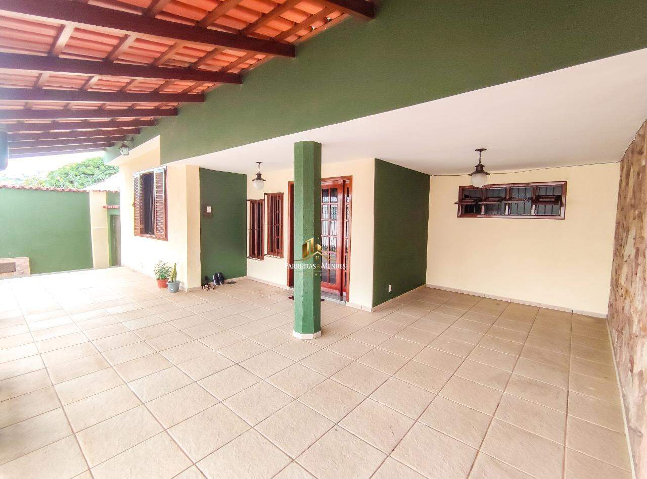 Casa à venda no LOURDES: 