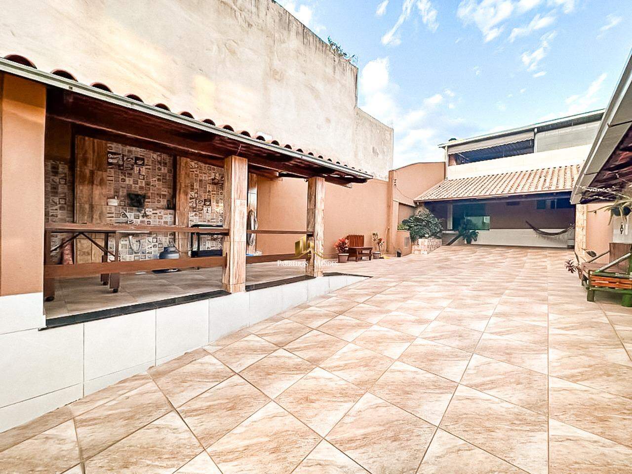 Casa à venda no SANTO ANTONIO: 