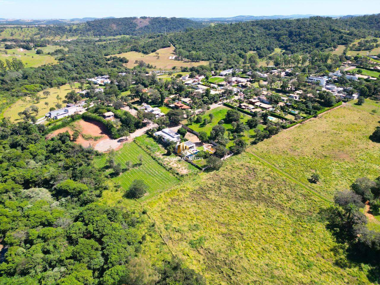 Lote à venda no CONDOMÍNIO GRANJA GLORIA: 